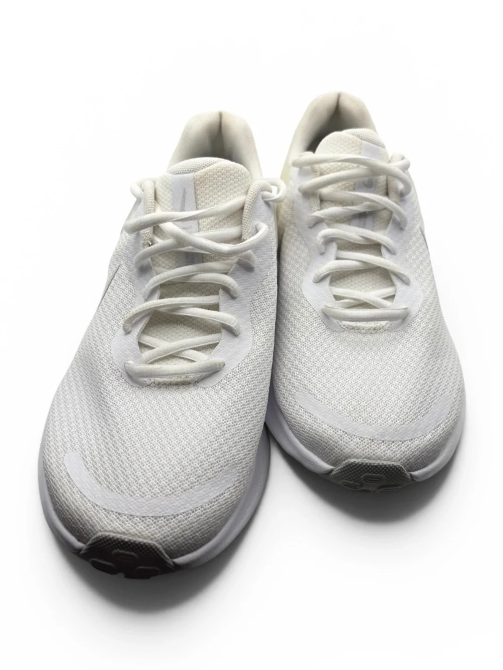 Nike Men’s SZ 8 Nike Revolution Sneaker White/Cream w/ Silver Nike Logo - Picture 5 of 7